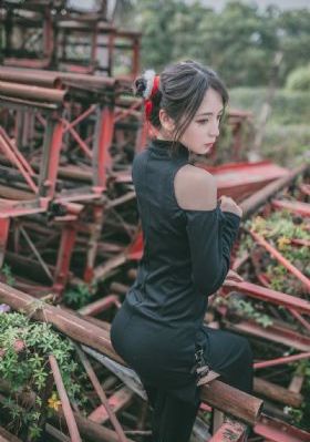 公交车被脱了内裤进入电影